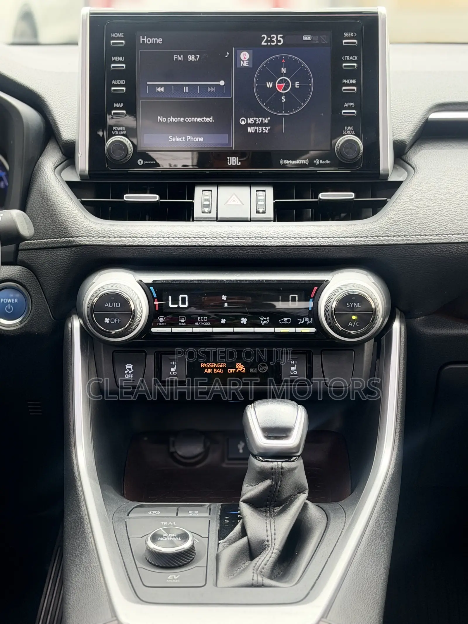 Toyota RAV4 Limited 2021 Silver
