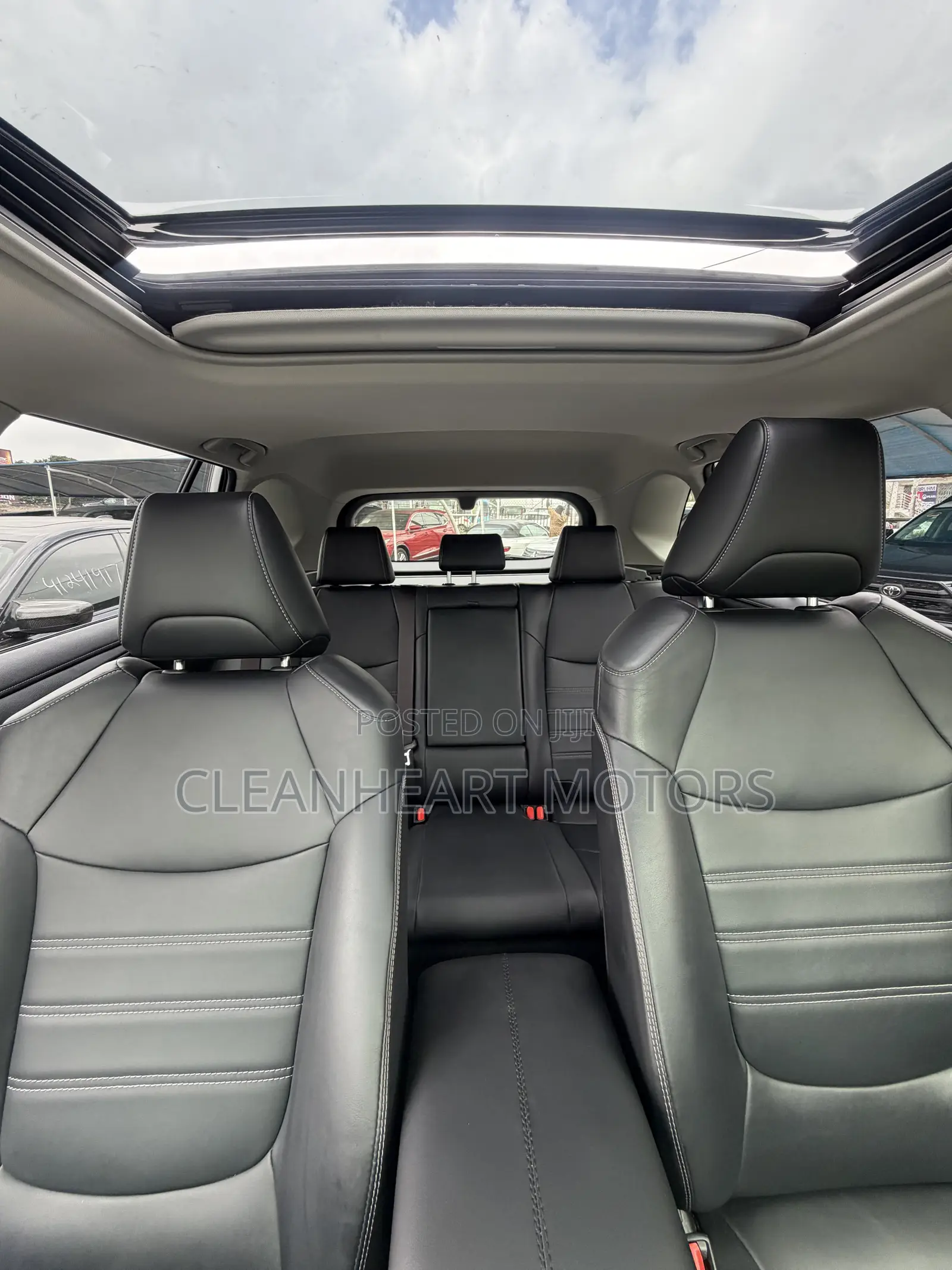 Toyota RAV4 Limited 2021 Silver