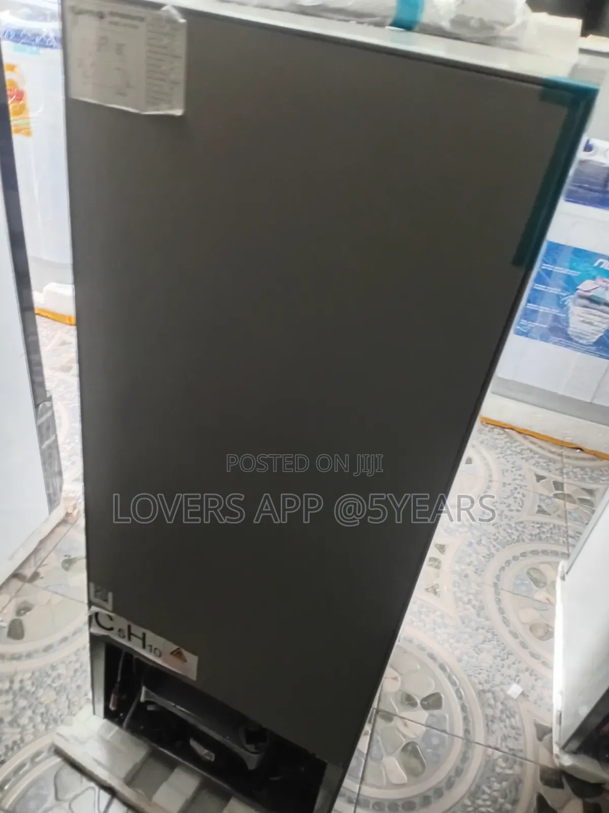 Flamino Refrigerator- Modern and Energy Efficient