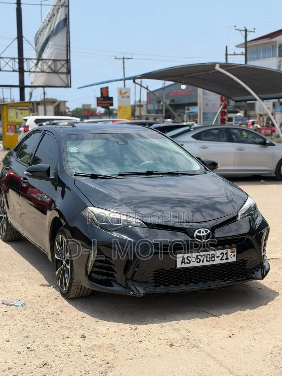 Toyota Corolla SE 4dr Sedan (1.8L 4cyl Manual) 2017 Black