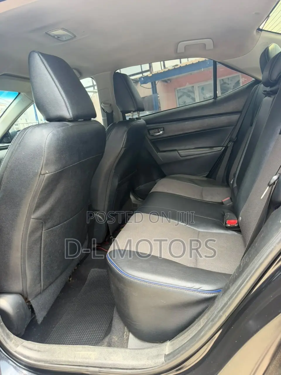 Toyota Corolla SE 4dr Sedan (1.8L 4cyl Manual) 2017 Black