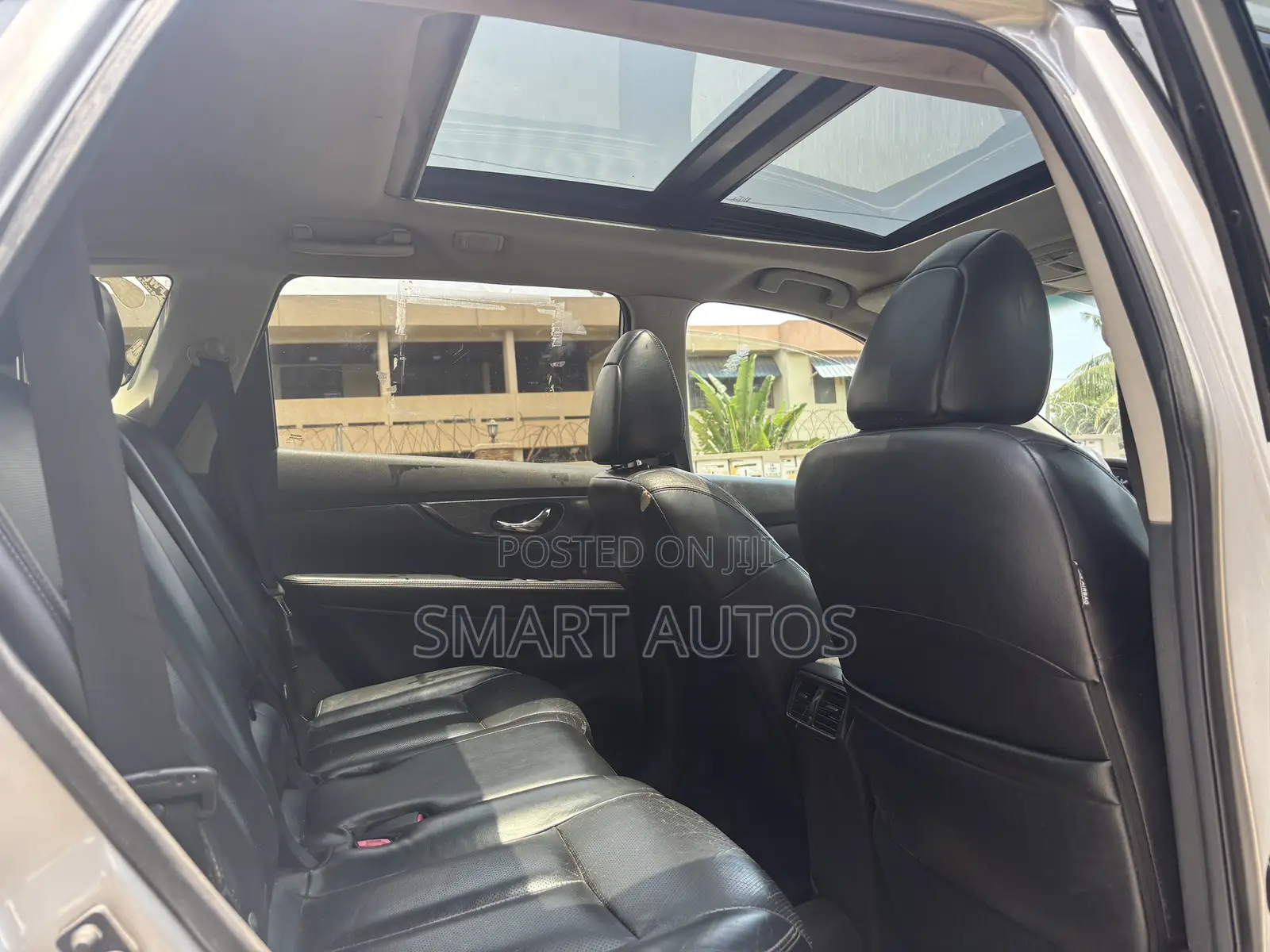 Nissan Rogue SV 4dr SUV AWD (2.5L 4cyl CVT) 2015 Silver