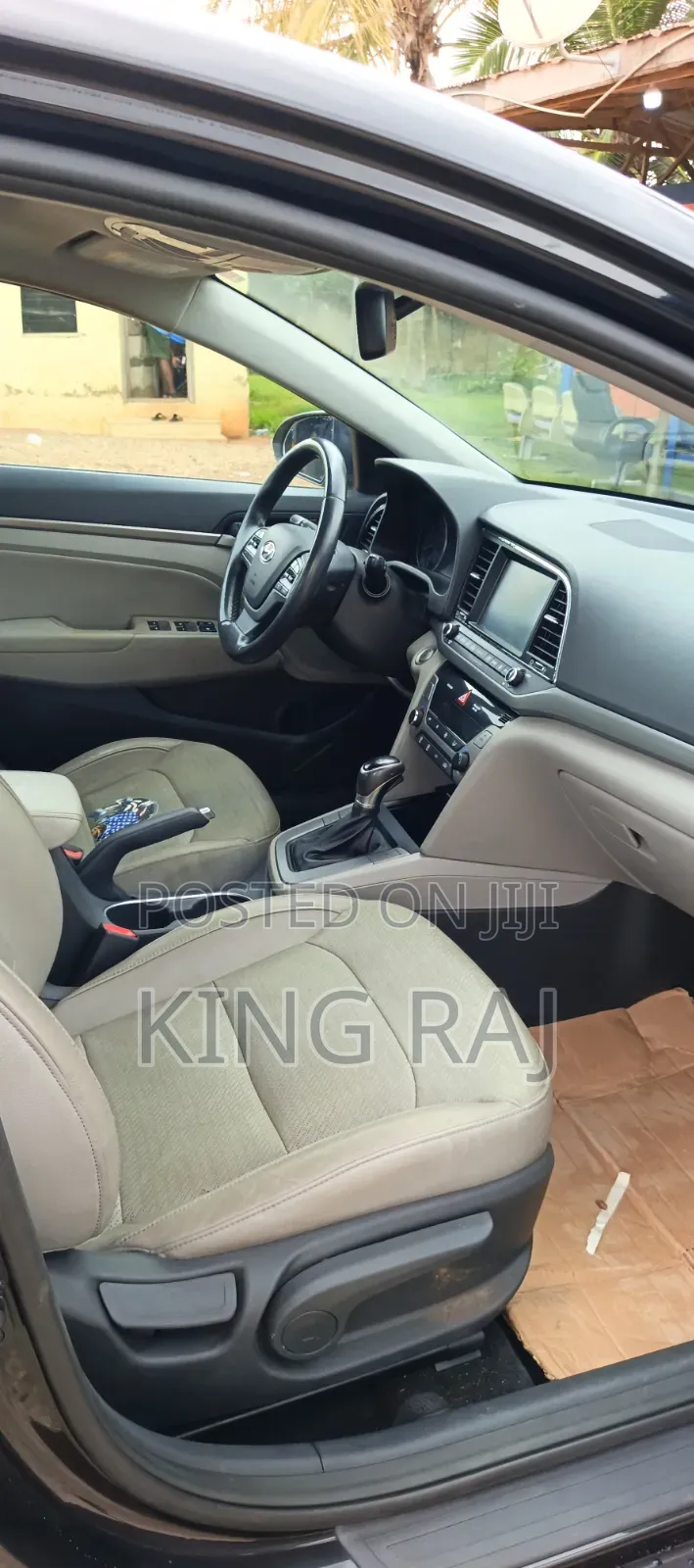 Hyundai Elantra Limited Sedan FWD (2.0L 4cyl 6A) 2017 Black