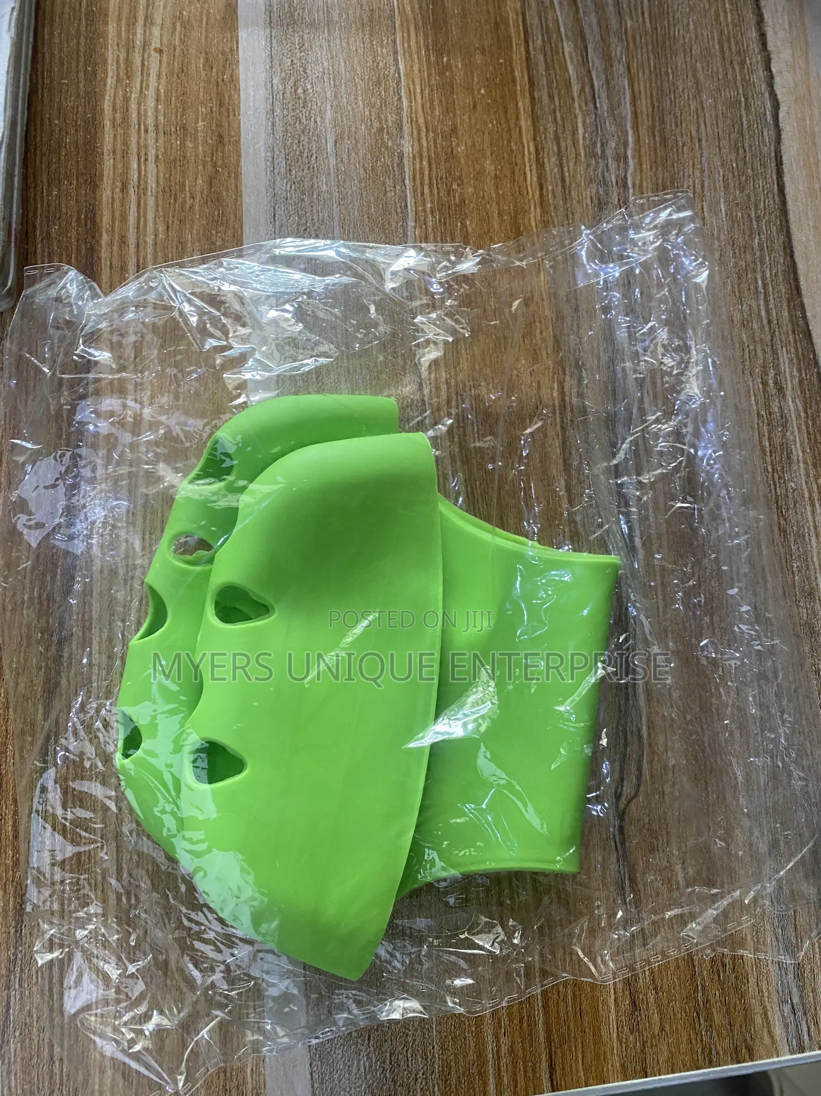 Double Sided Sink Caddy - Silicone Sponge Soap Holder