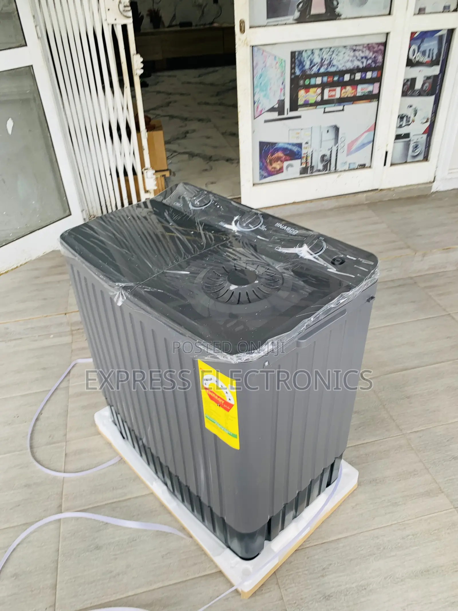 Zealous Sleek Nasco NASTTJS110 11kg Twin Tub Semi-Auto Washing Machine