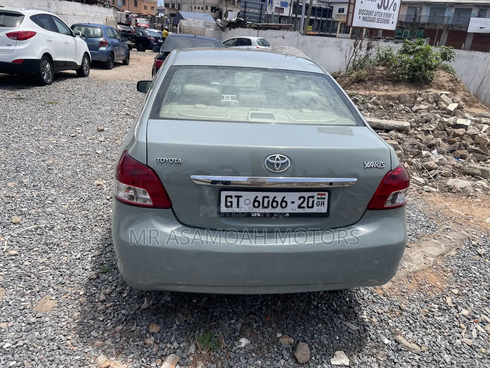 Toyota Yaris Base Hatchback 3dr 2010 Gray