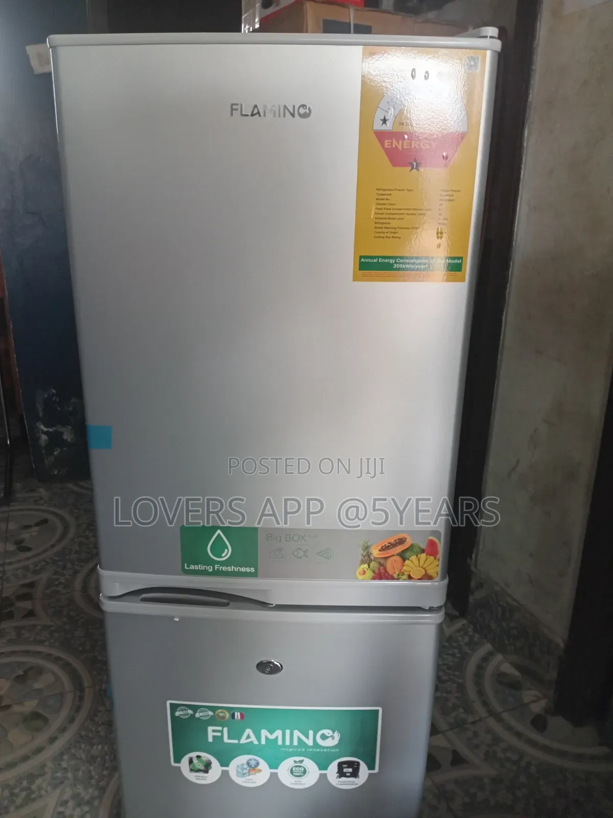 Flamino Refrigerator- Spacious Storage