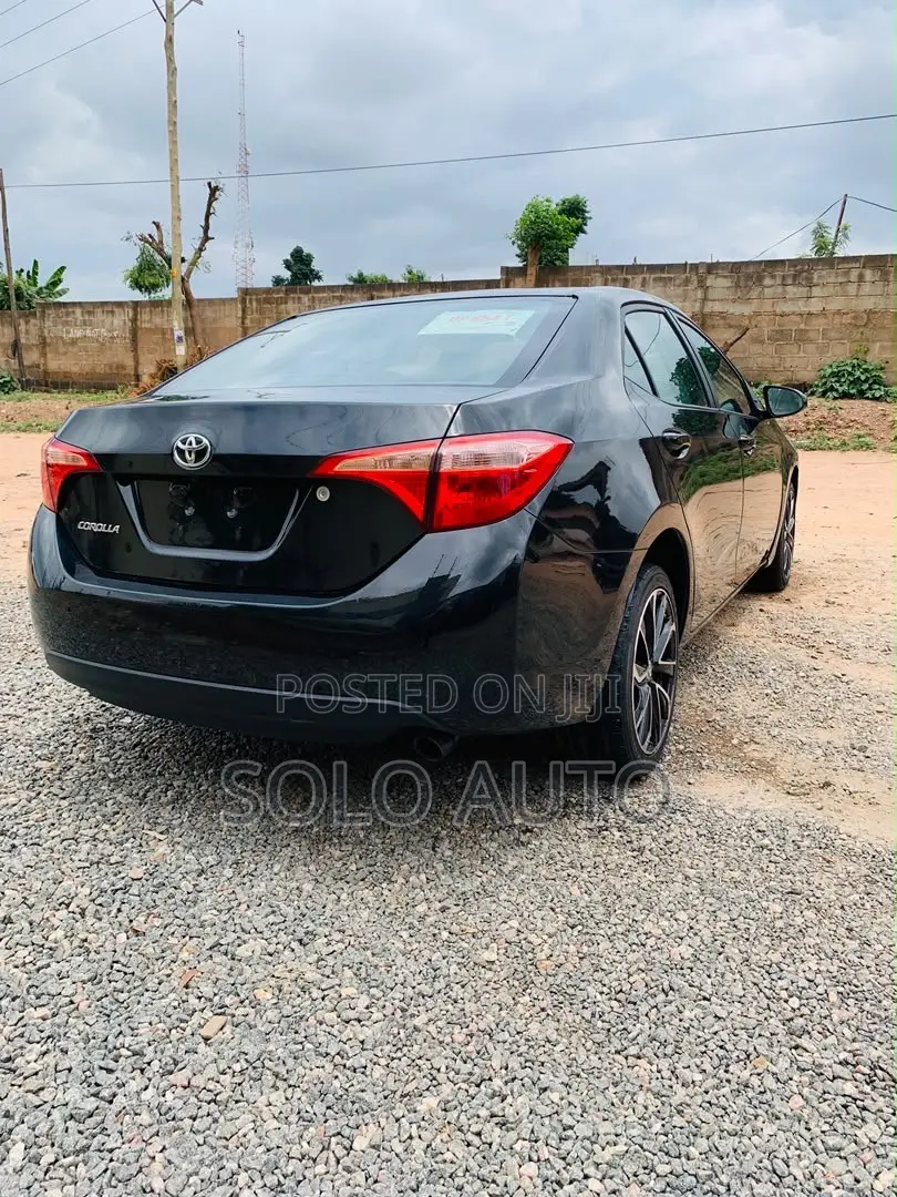 Toyota Corolla LE 4dr Sedan (1.8L 4cyl CVT) 2017 Black