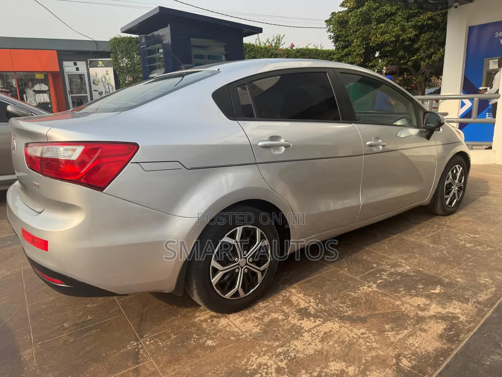 Kia Rio LX 4dr Sedan (1.6L 4cyl 6M) 2013 Silver