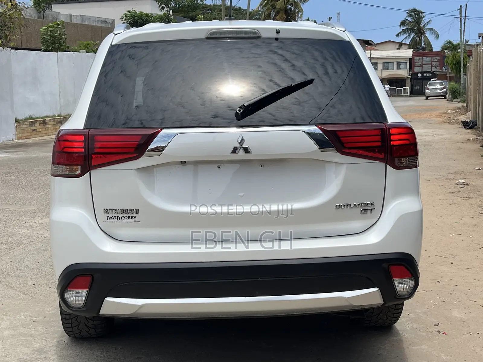 Mitsubishi Outlander GT 4dr SUV AWD (3.0L 6cyl 6A) 2015 White