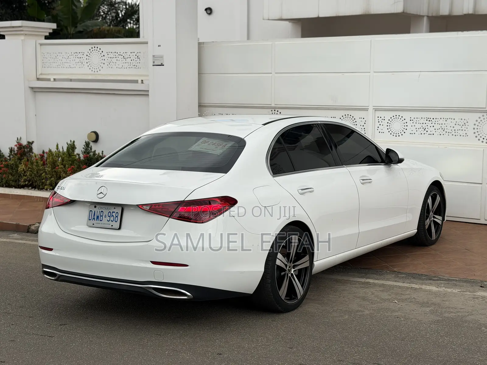 Mercedes-Benz C300 2022 White