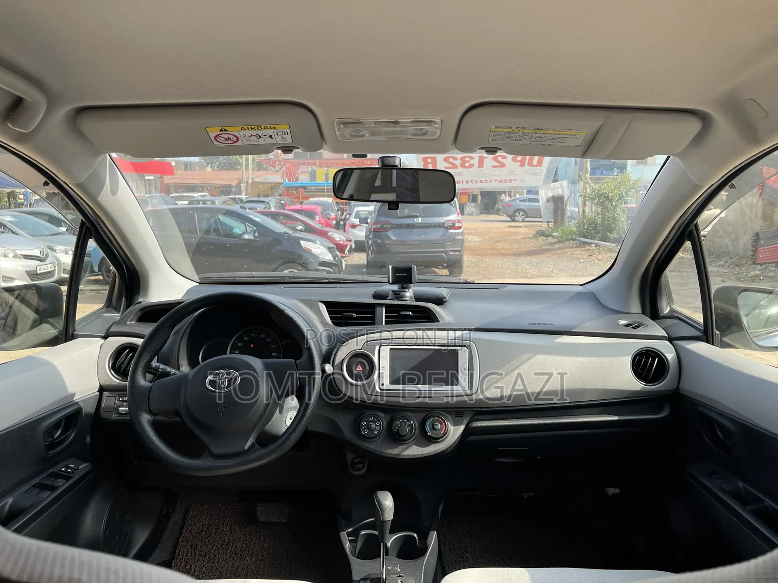 Toyota Vitz 1.3 AWD 5dr 2012 Blue