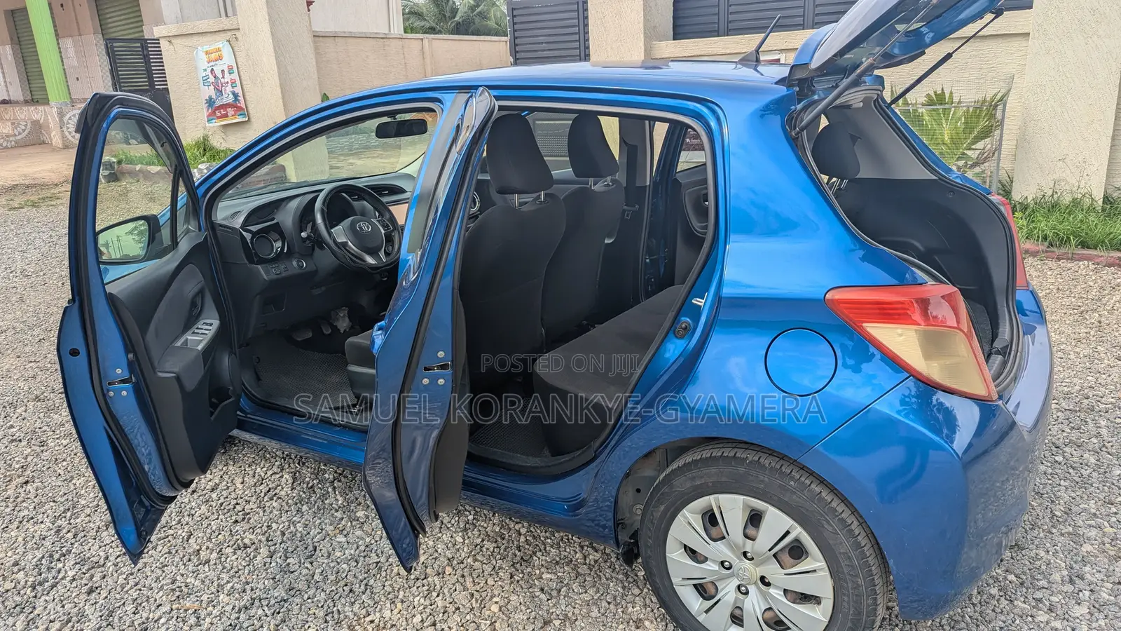 Toyota Vitz 2015 Blue