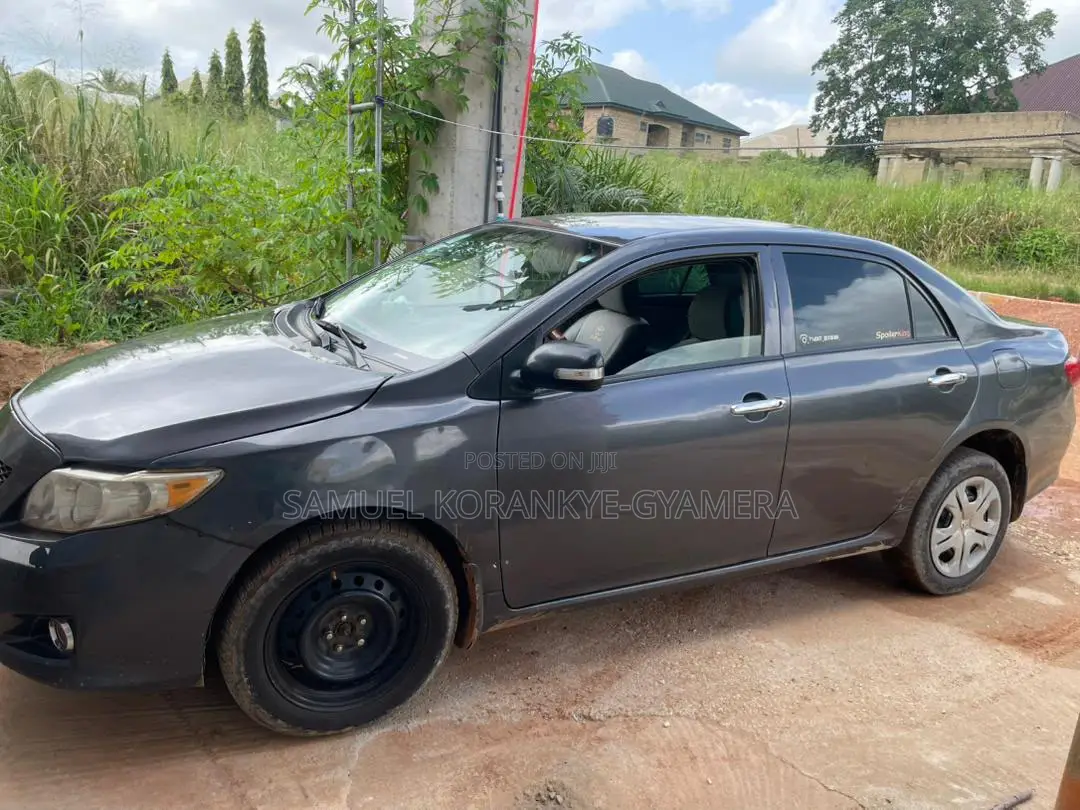 Toyota Corolla 2009 Gray