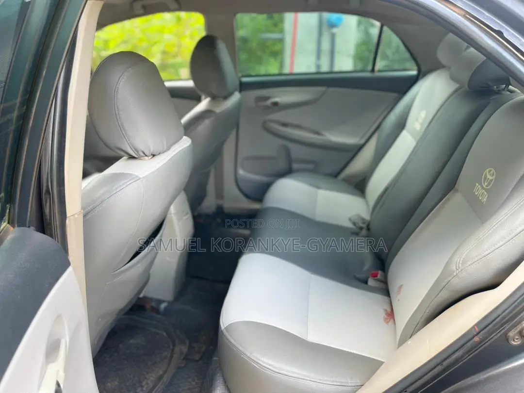 Toyota Corolla 2009 Gray