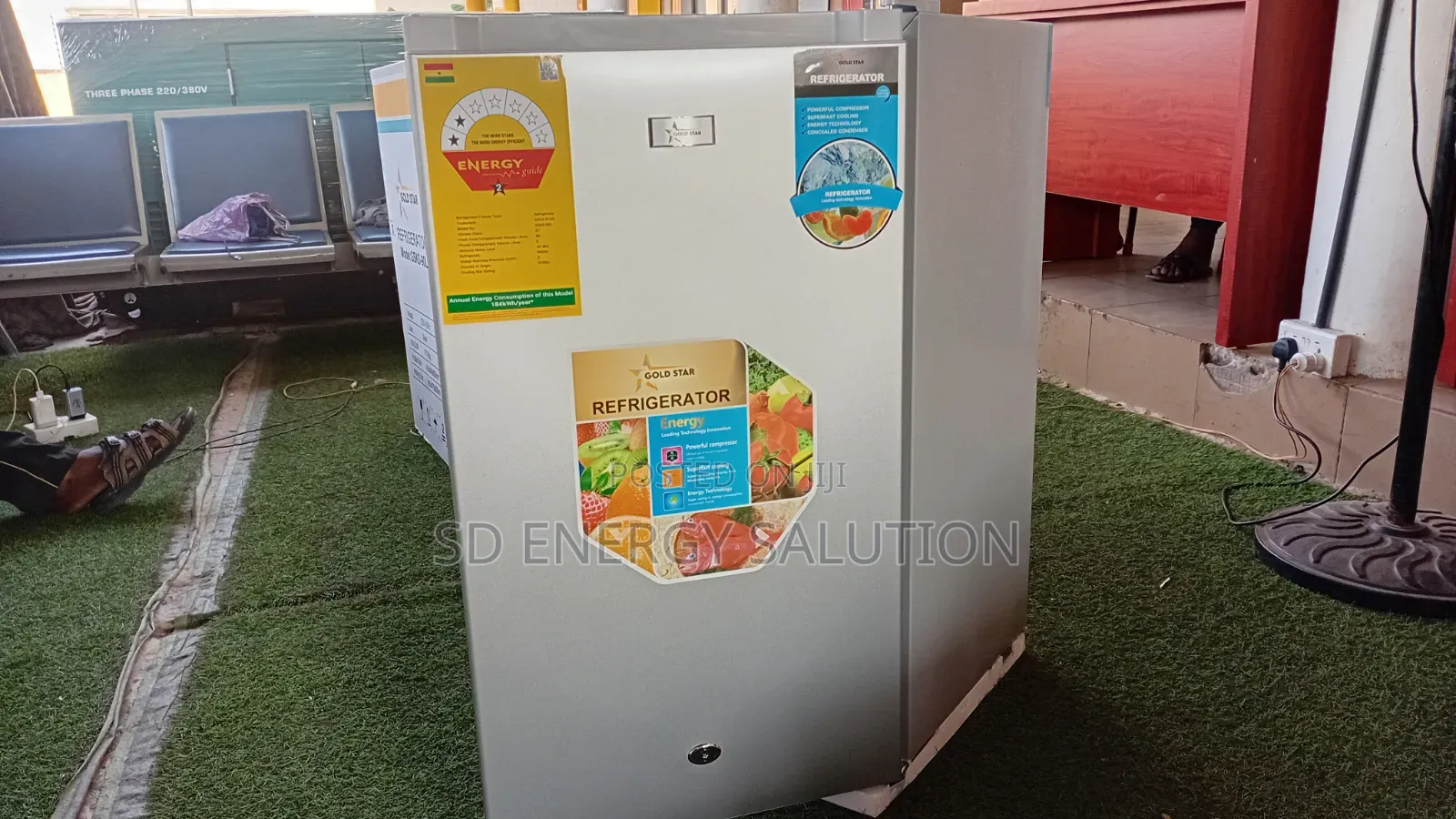 Goldstar 90L Refrigerator – Stylish, Compact Efficient