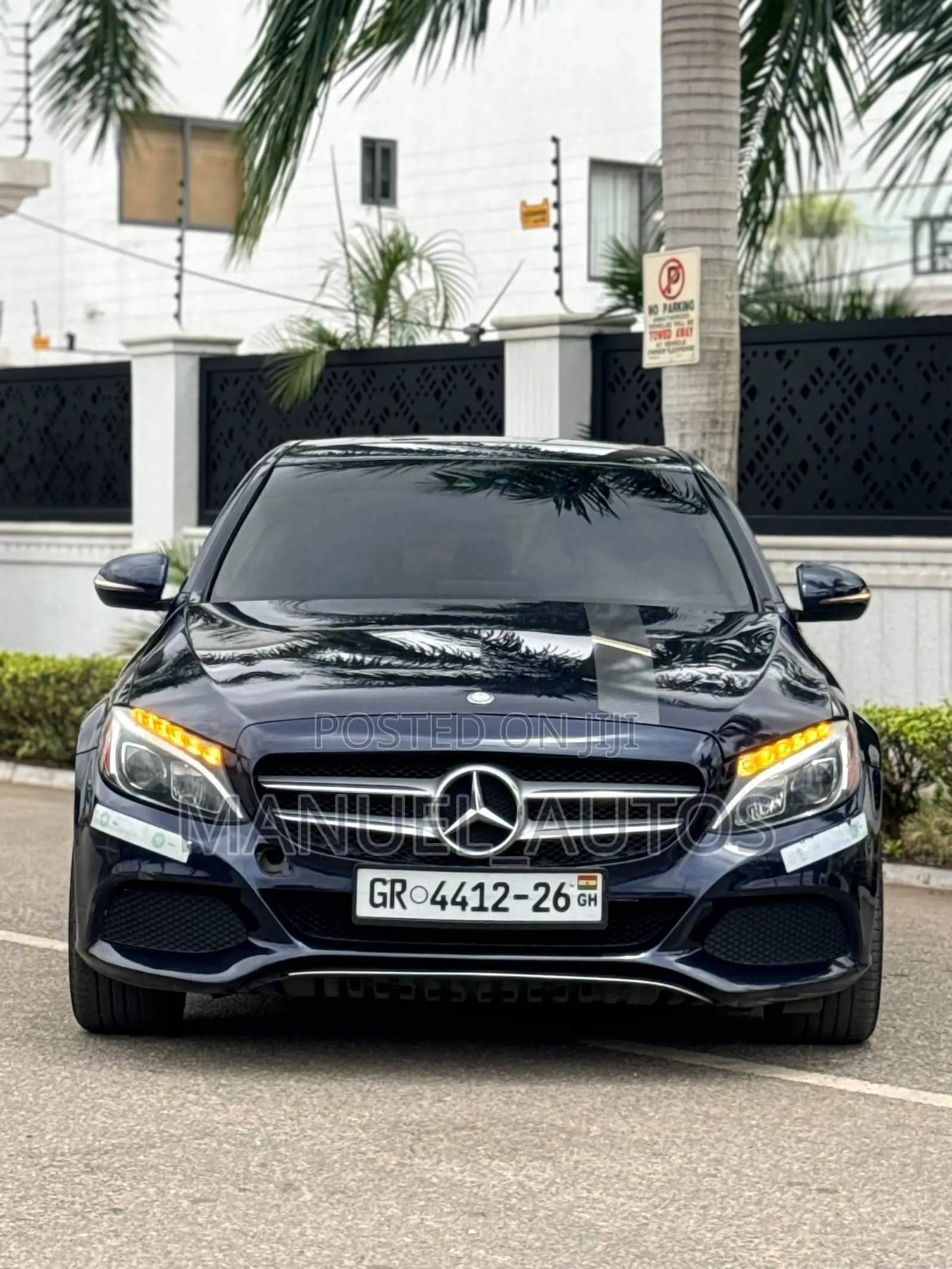 Mercedes-Benz C300 Luxury Sedan RWD (2.0L 4cyl 7A) 2016