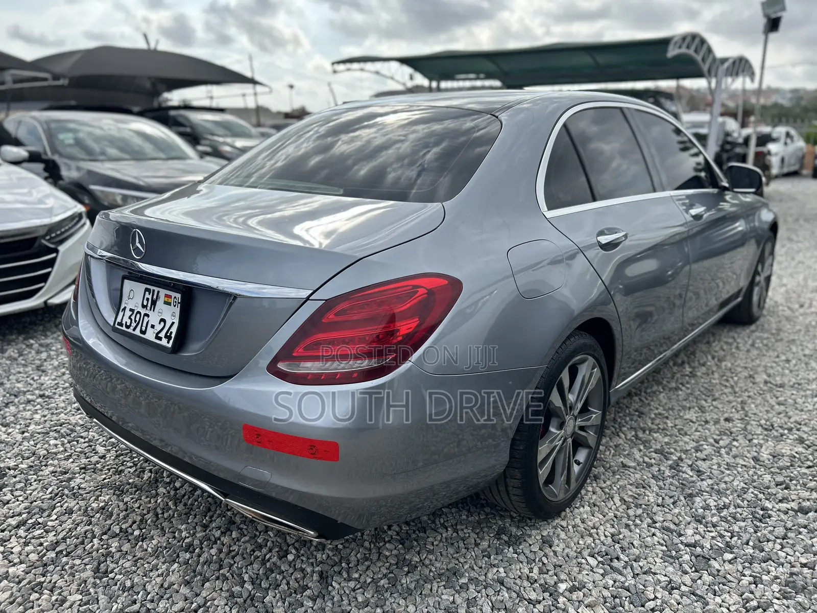 Mercedes-Benz C300 Luxury 4dr AWD 4Matic Sedan (2.0L 4cyl 7A) 2015 Gray