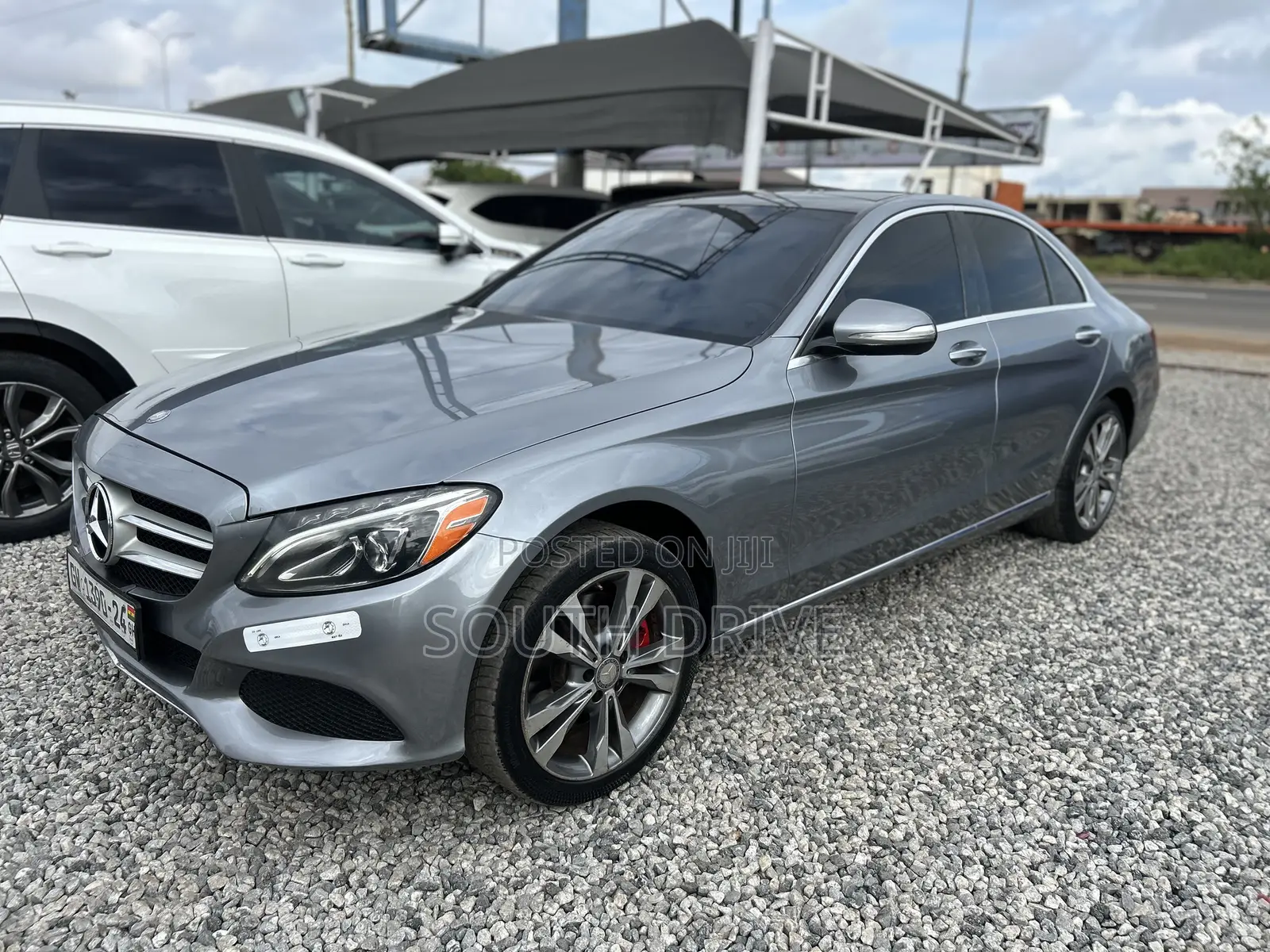 Mercedes-Benz C300 Luxury 4dr AWD 4Matic Sedan (2.0L 4cyl 7A) 2015 Gray