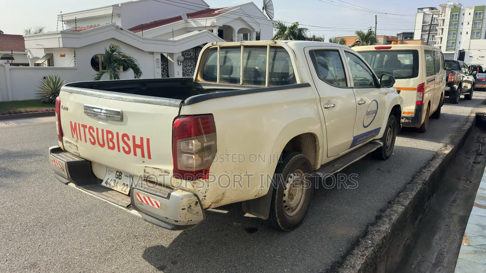 Mitsubishi L200 2022 White