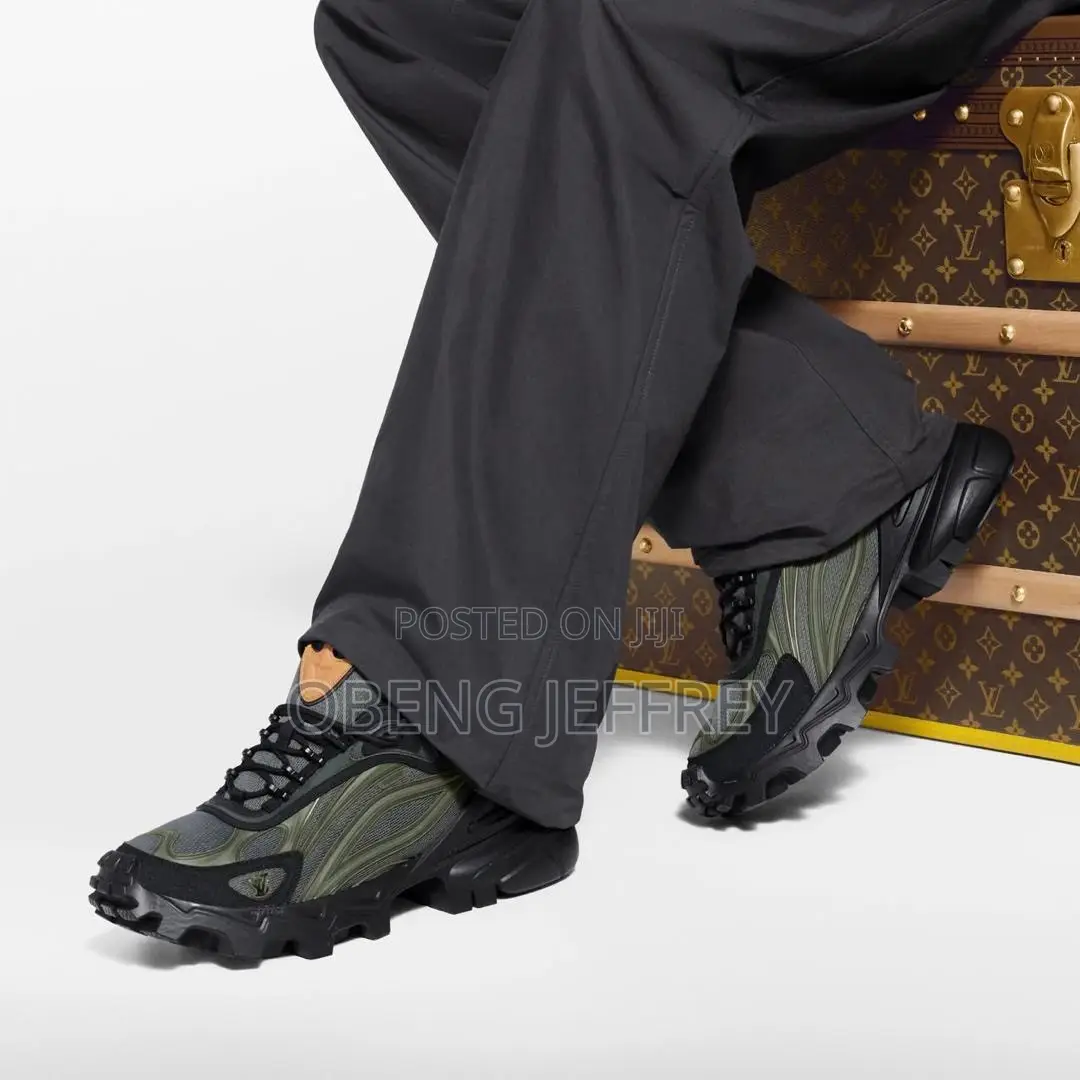 Original Louis Vuitton LV Summit Khaki Green