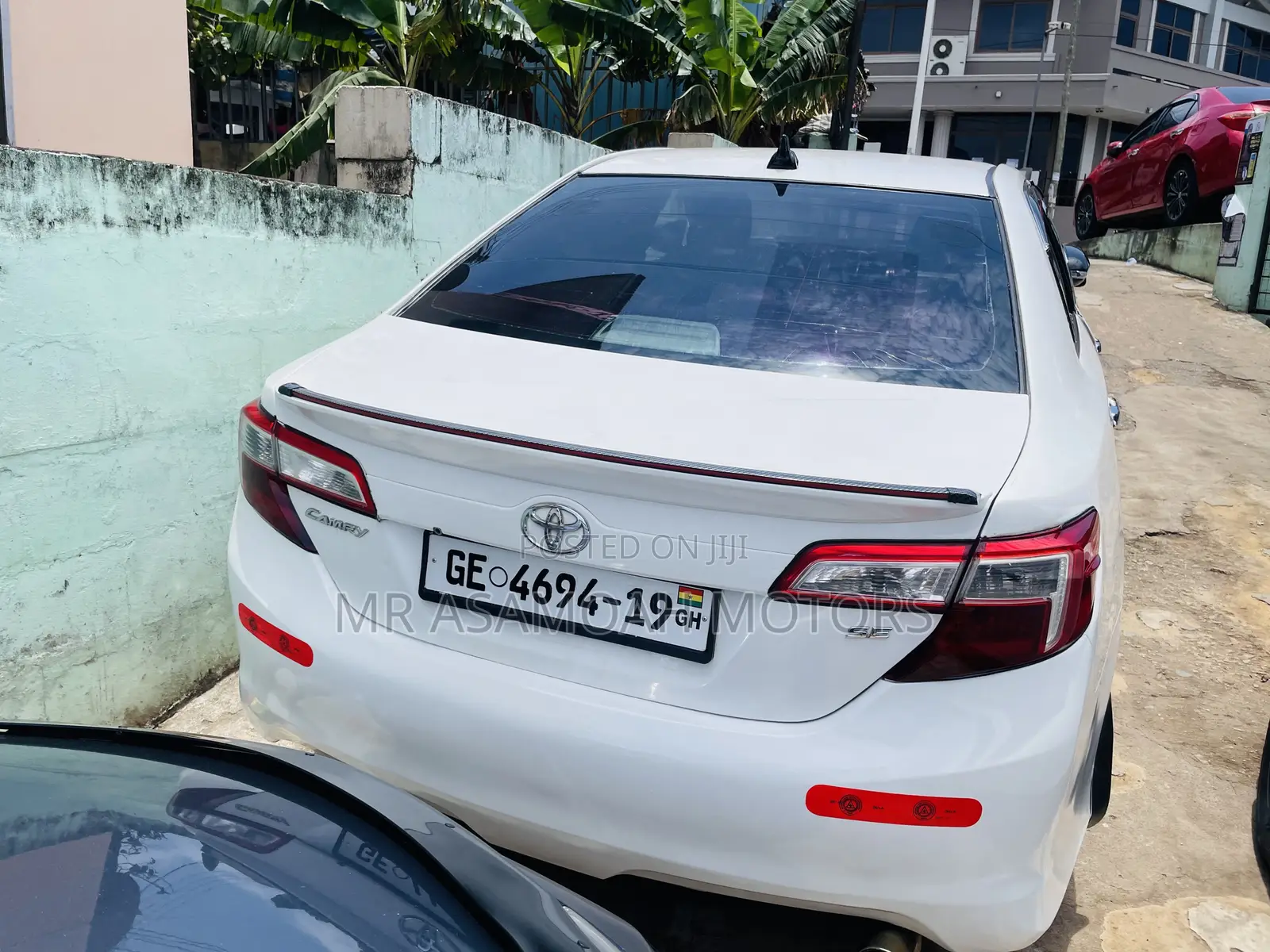 Toyota Camry SE 4dr Sedan (2.5L 4cyl 6A) 2014 White
