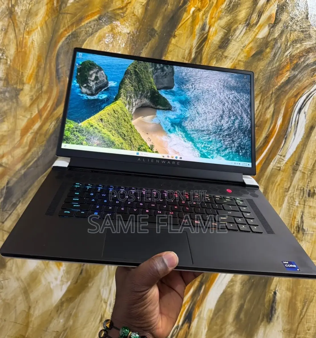 Laptop Alienware X17 R2 24GB Intel Core i9 SSD 1T
