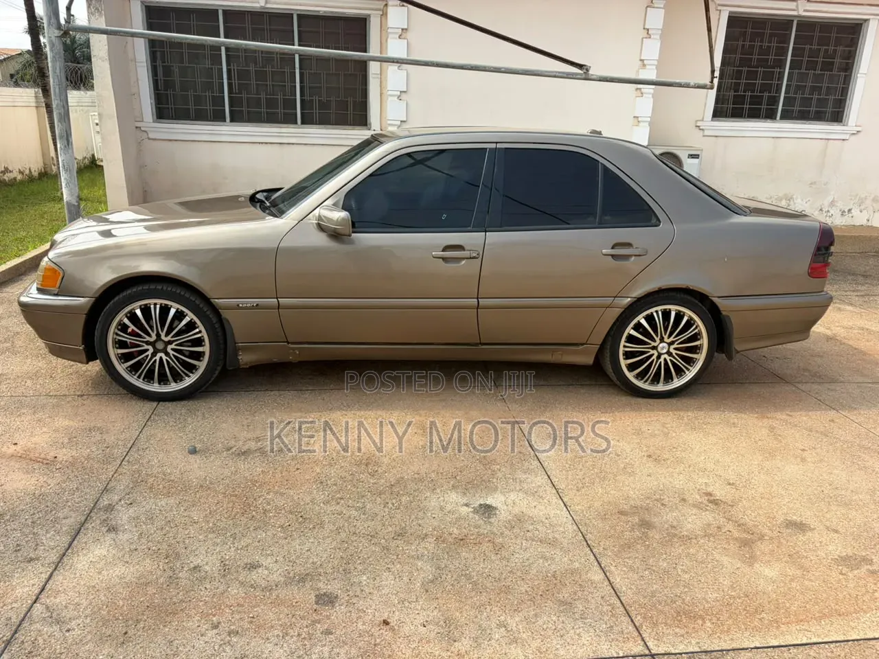 Mercedes-Benz C230 2005 Gold
