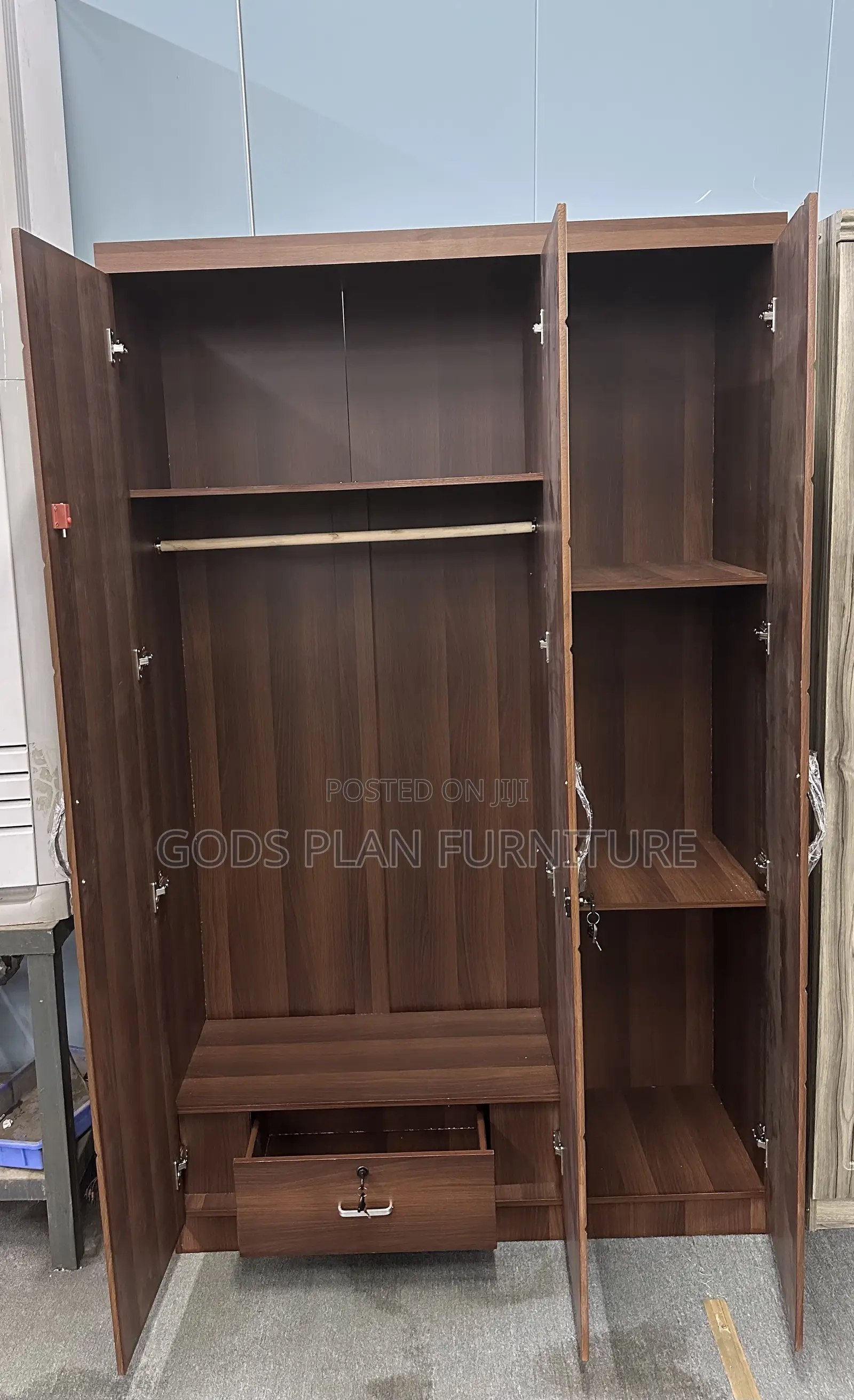 Brown 3 Doors Wooden Wardrobe