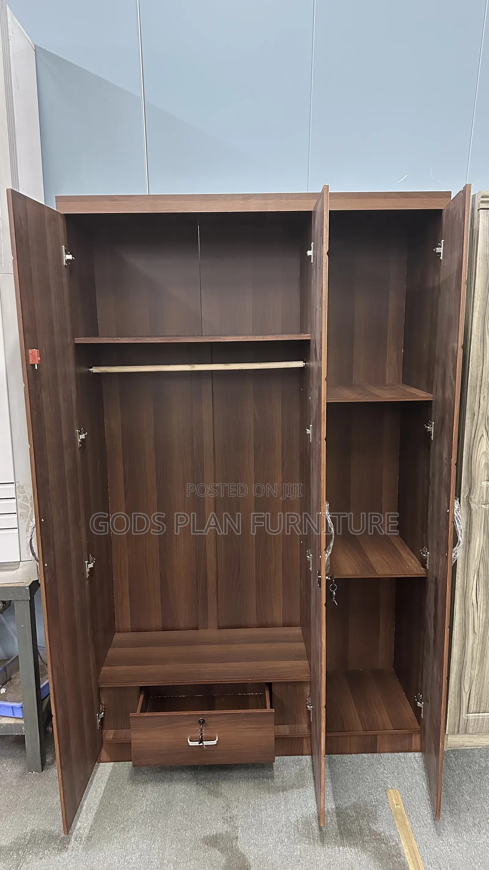 Brown 3 Doors Wooden Wardrobe