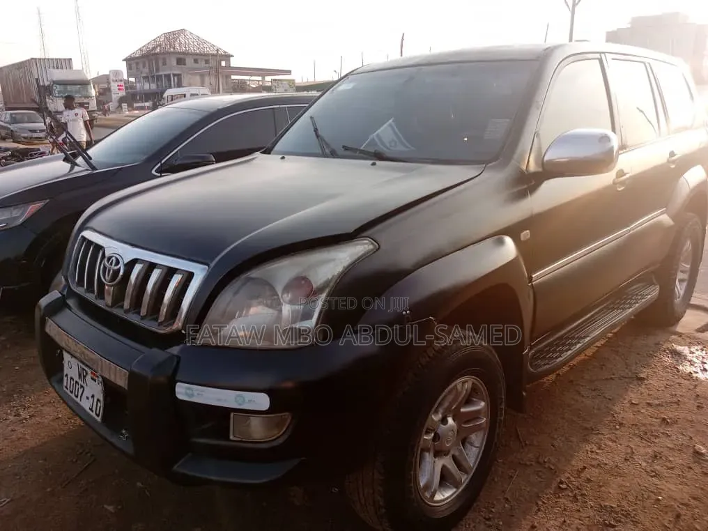 Toyota Land Cruiser Prado 2010 Black