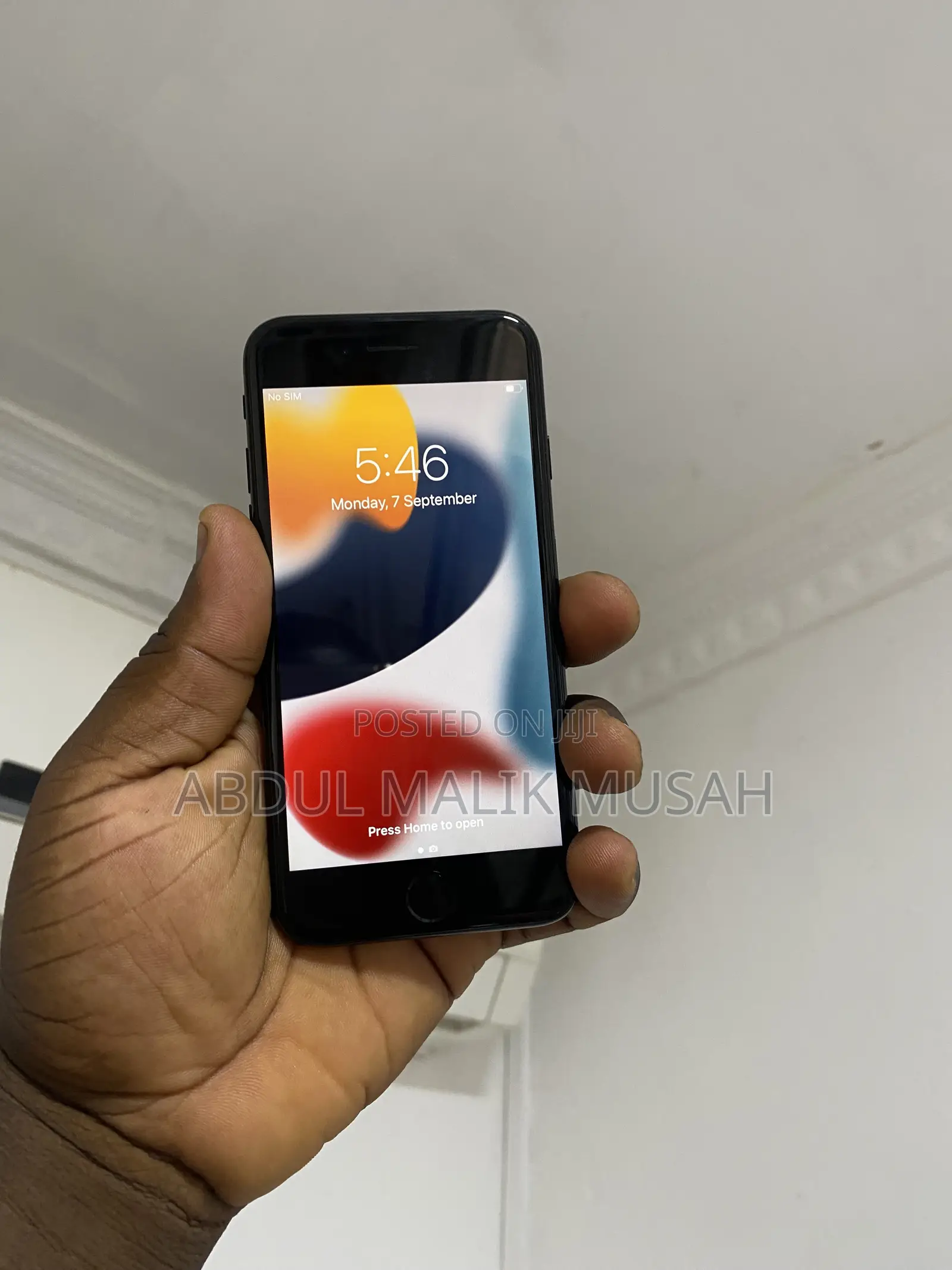 New Apple iPhone 7 32 GB Black