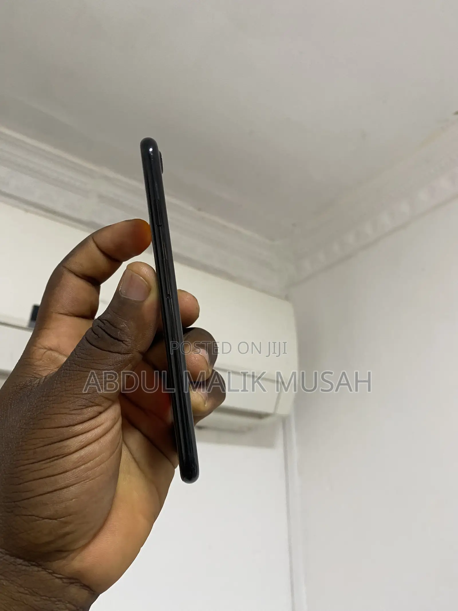 New Apple iPhone 7 32 GB Black