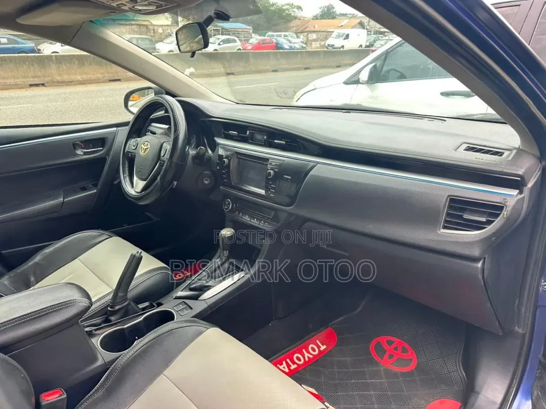 Toyota Corolla S 4dr Sedan (1.8L 4cyl CVT) 2015 Blue