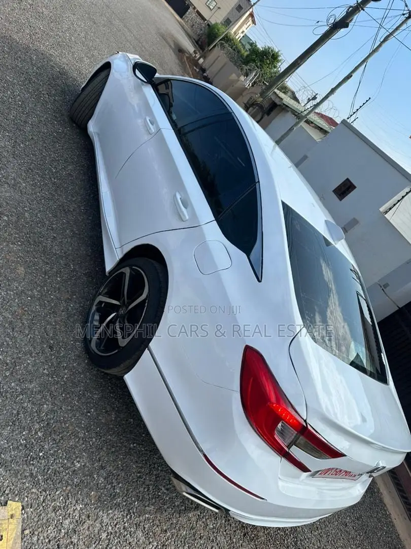 Honda Accord 2018 White