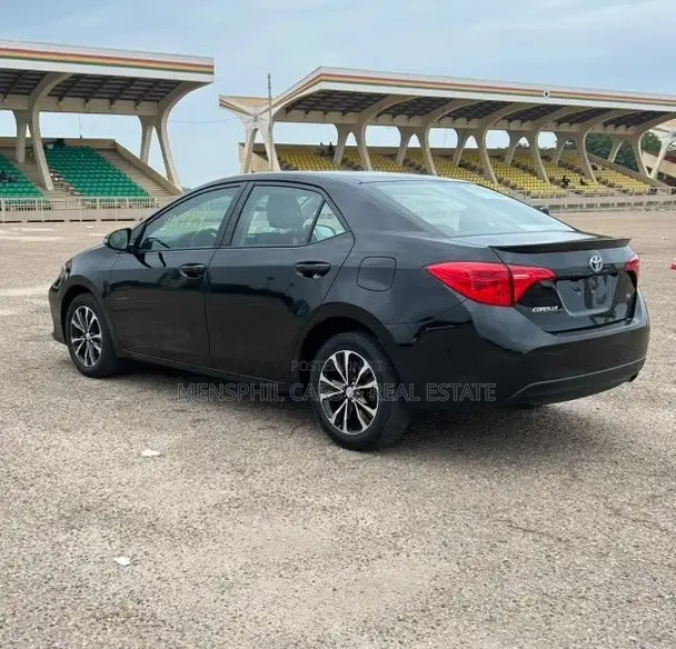 Toyota Corolla SE (1.8L 4cyl 2A) 2019 Black