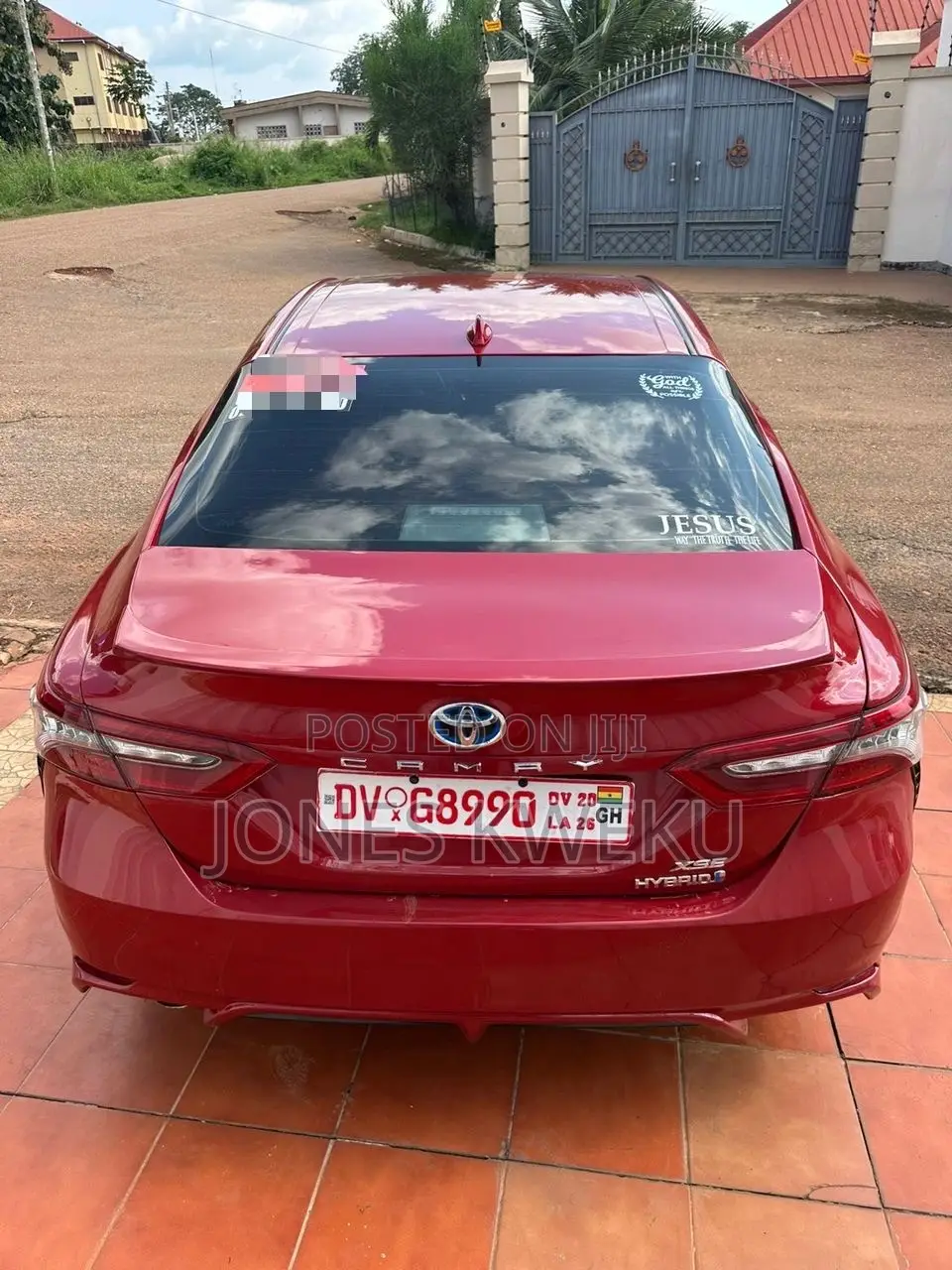 Toyota Camry 2021 Maroon