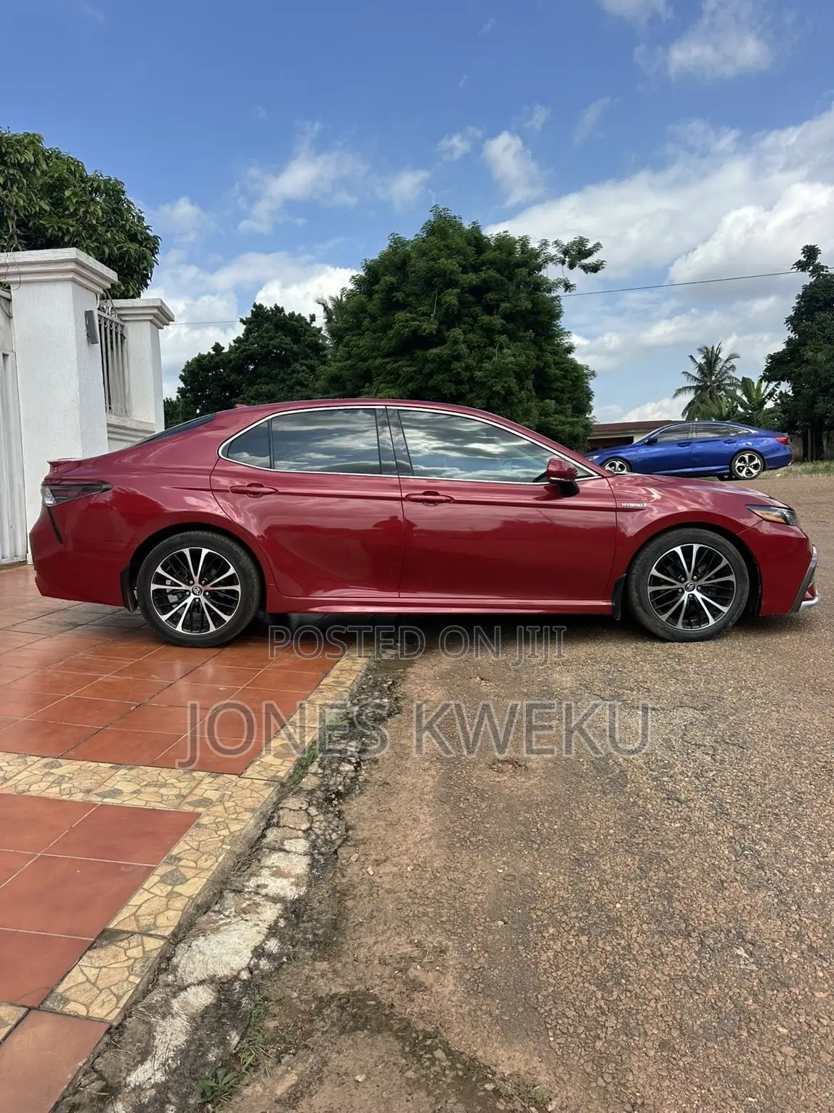 Toyota Camry 2021 Maroon