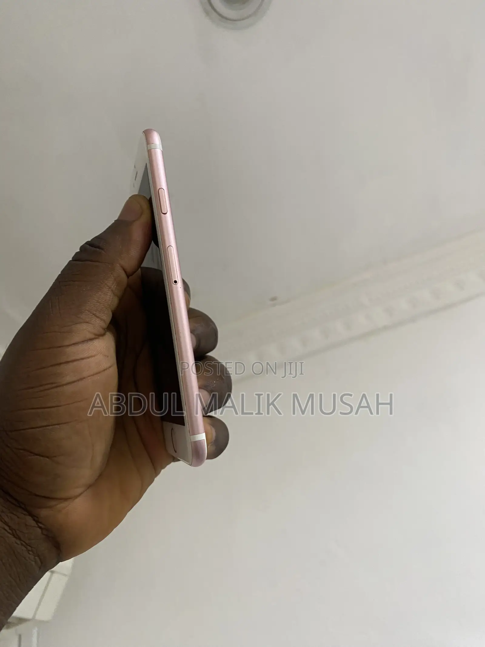 Apple iPhone 6s 64 GB Rose Gold