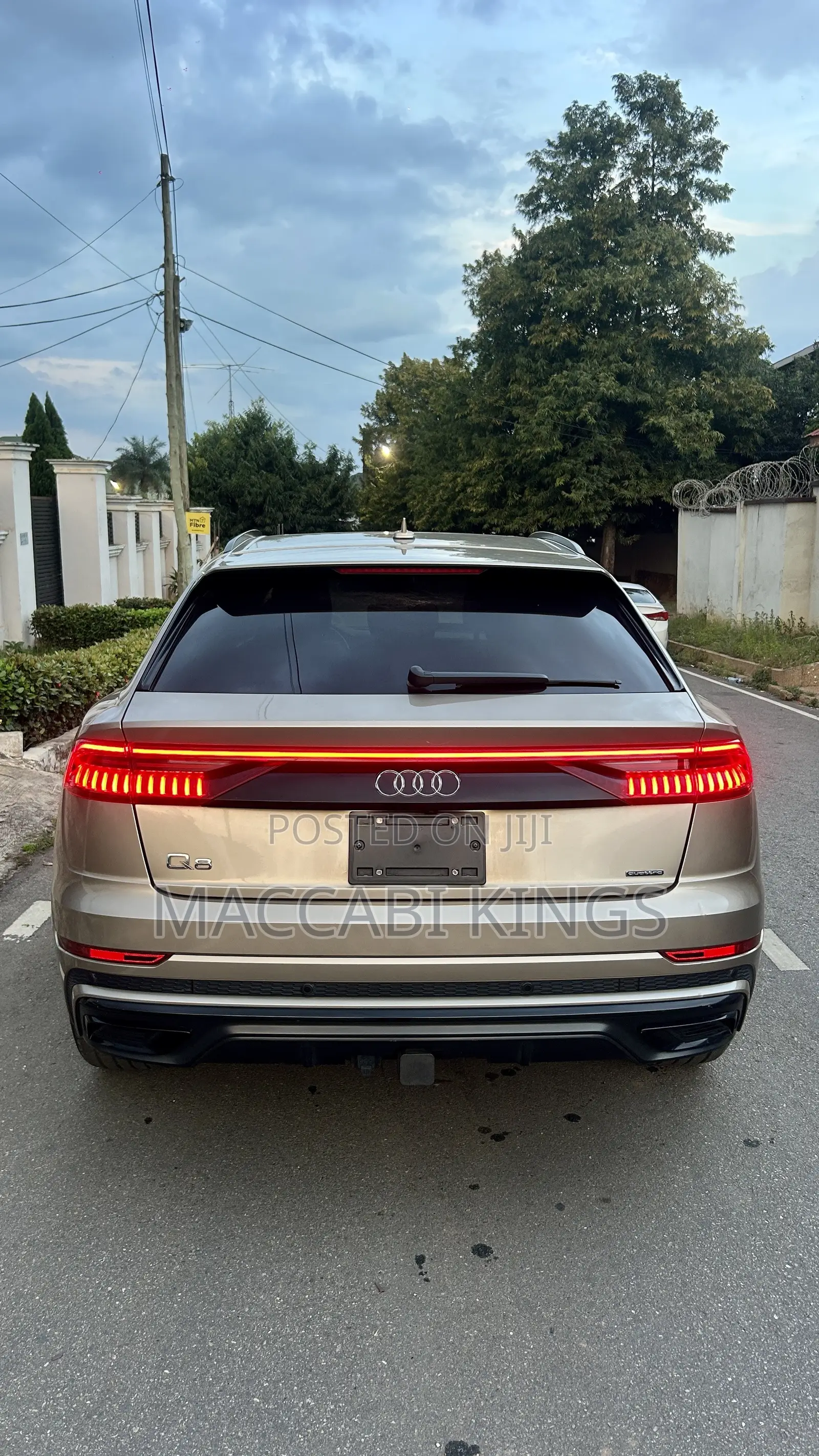 Audi Q8 55 Premium AWD quattro 2020 Gold