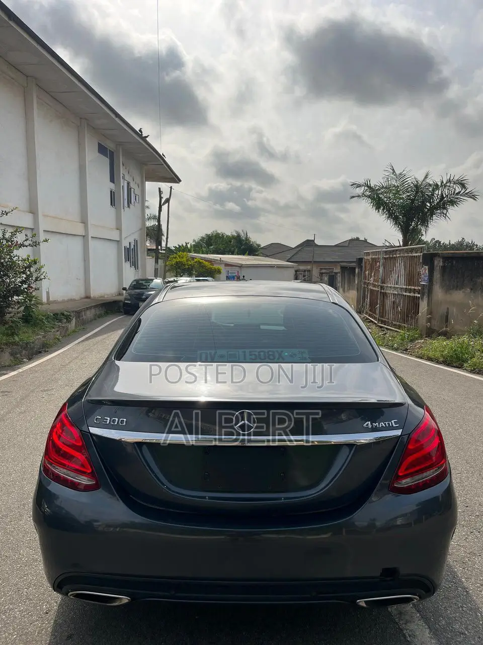 Mercedes-Benz C300 Luxury 4Matic Sedan AWD (2.0L 4cyl 7A) 2016 Gray