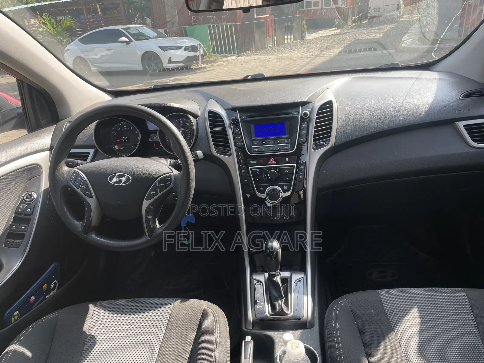 Hyundai Elantra 2016 Red