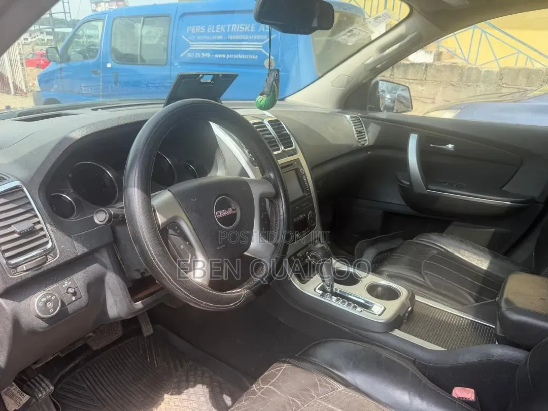 GMC Acadia 2010 Black