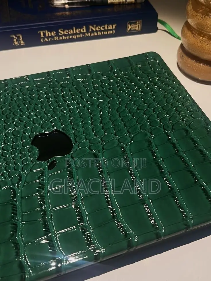 This Is Original MacBook Pro-Air 13-16 Inches Available