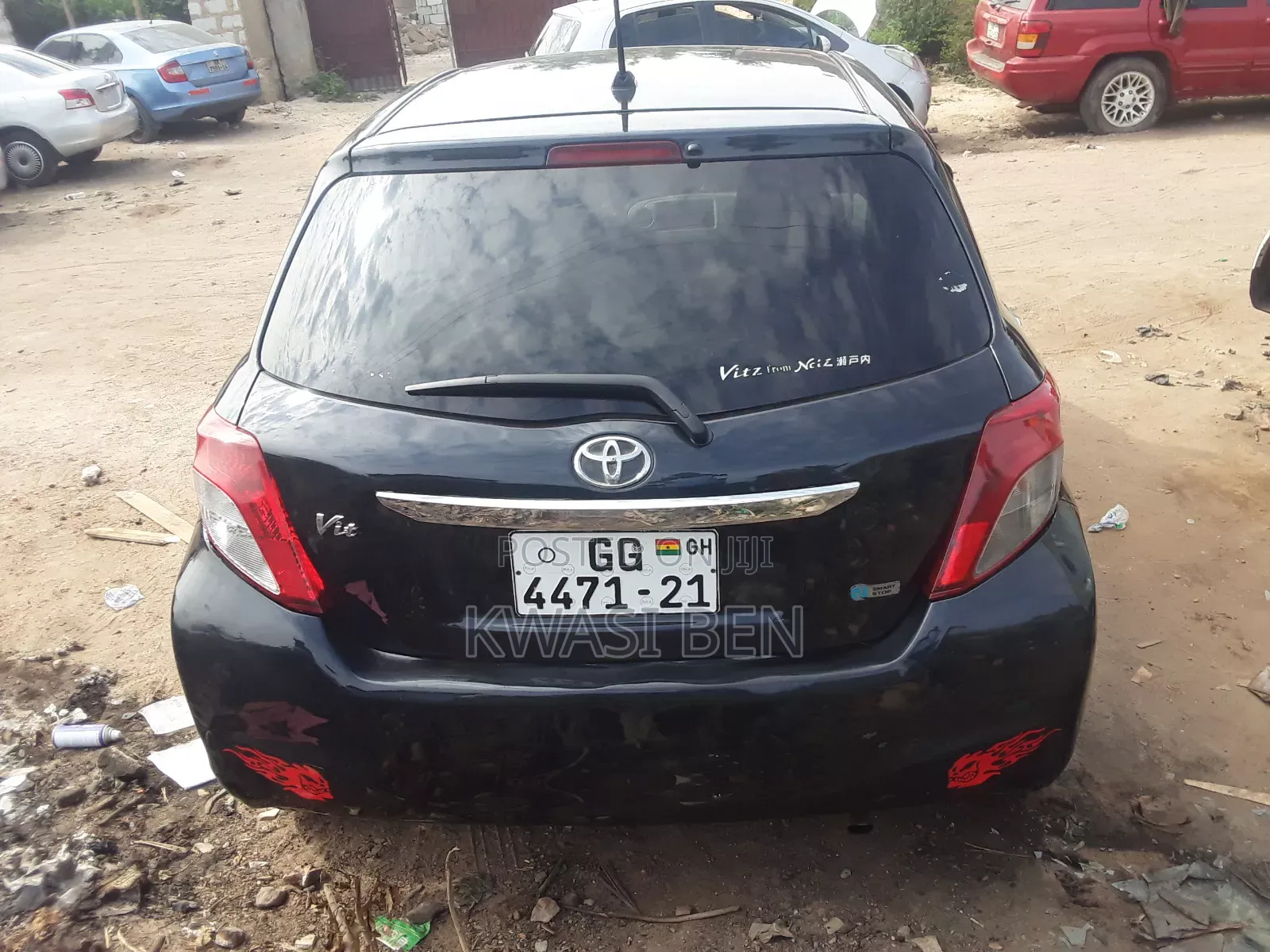 Toyota Vitz 2013 Black