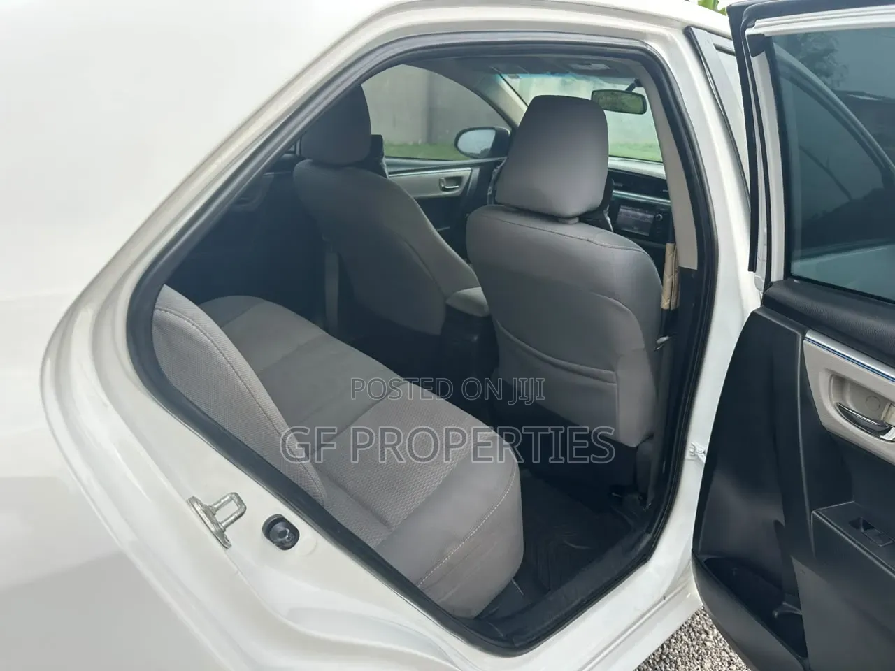 Toyota Corolla 2016 White