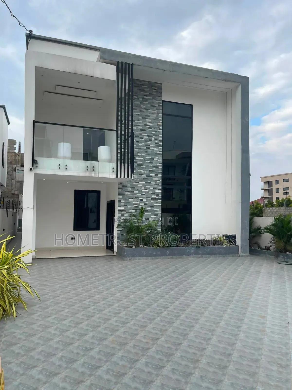 4bdrm Duplex in East Legon Hills, Police Station for sale