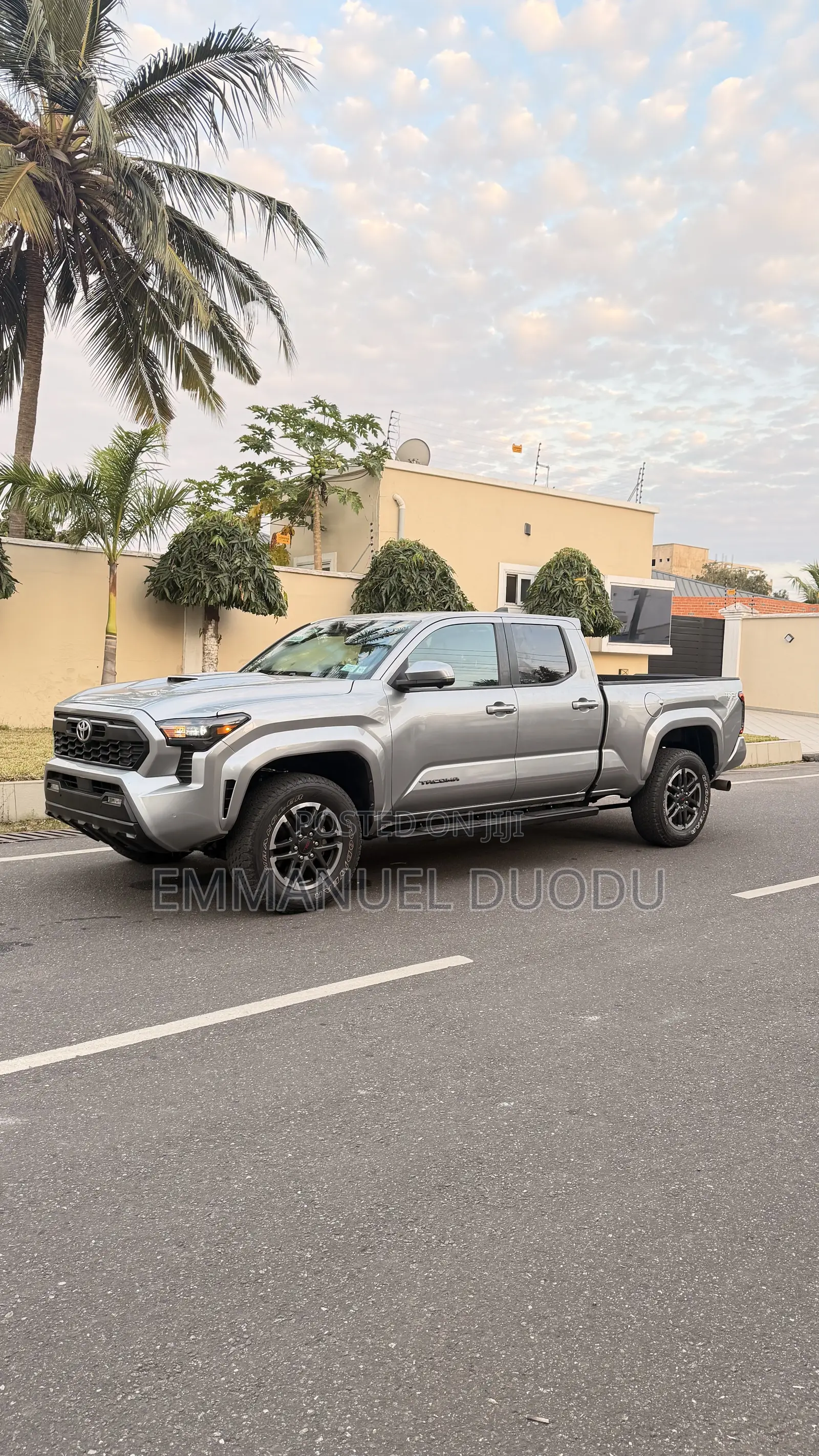 Toyota Tacoma TRD Sport Double Cab 4WD 5.0 ft. SB (Automatic) 2025 Gray