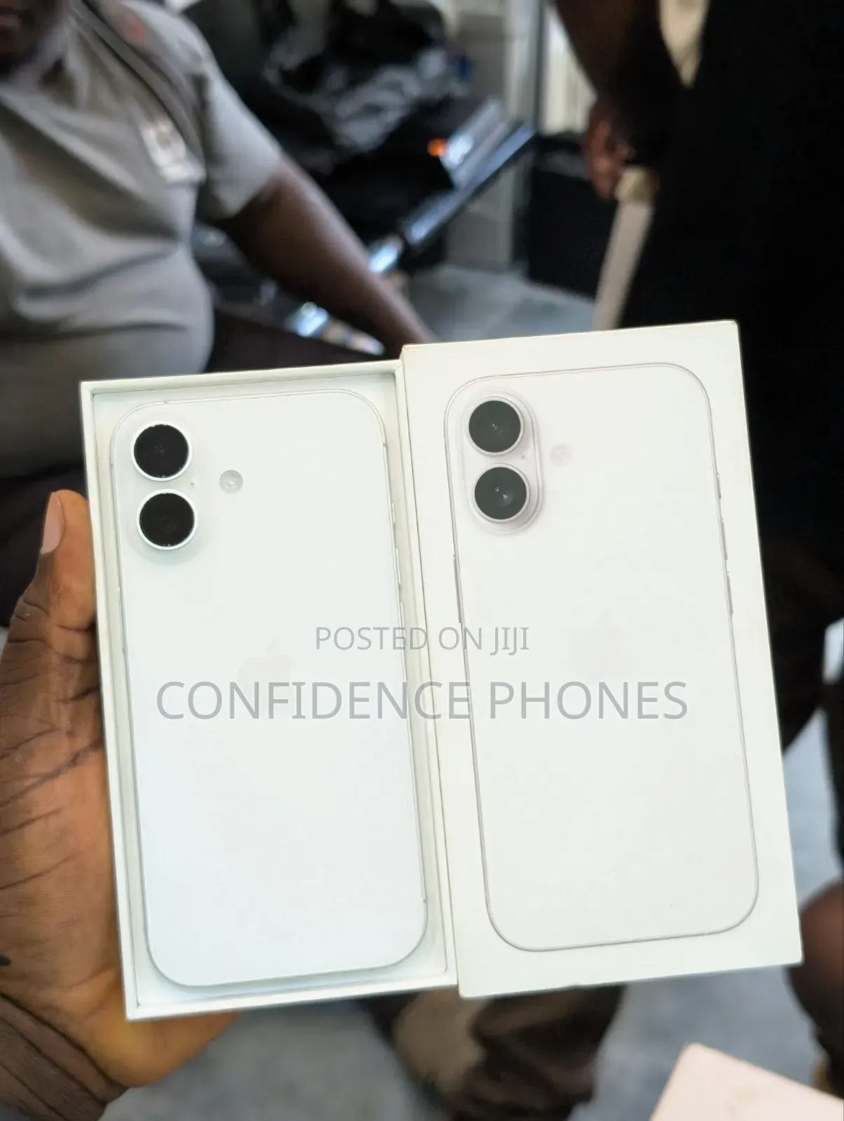 New Apple iPhone 17 256 GB White