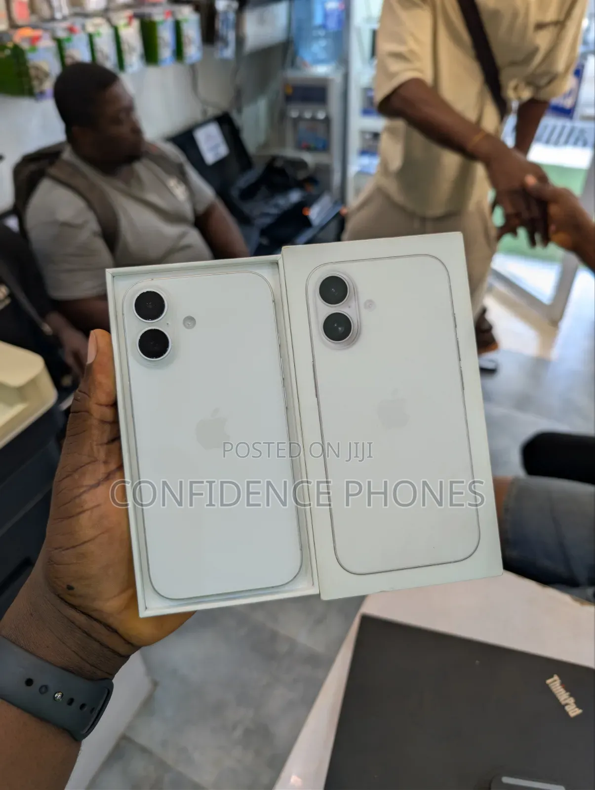 New Apple iPhone 17 256 GB White